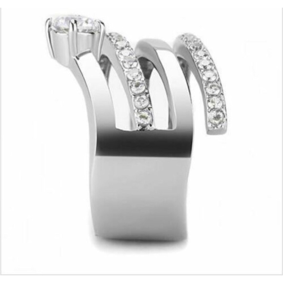 STAINLESS STEEL Unique Cubic Zirconia Swirl Statement Ring - Picture 13 of 14